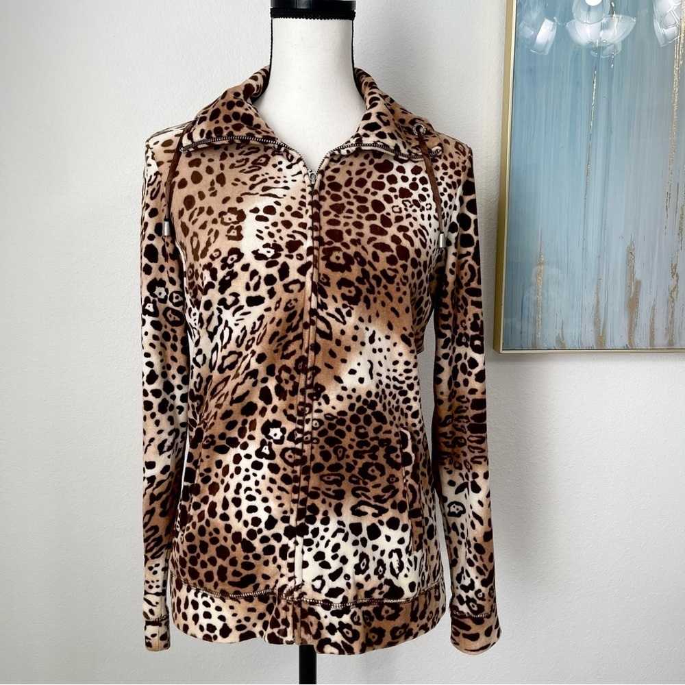 Weekends by Chico's Leopard Animal Print Fall Casual Zip Up Jacket. Size Small 0